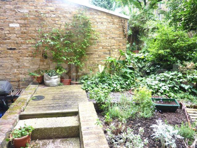 			NEW INSTRUCTION!, 1 Bedroom, 1 bath, 1 reception Flat			 Westbourne Terrace Road, BAYSWATER